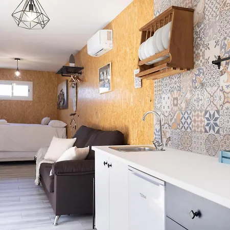 Latas Del Almendro 2 Santiago del Teide